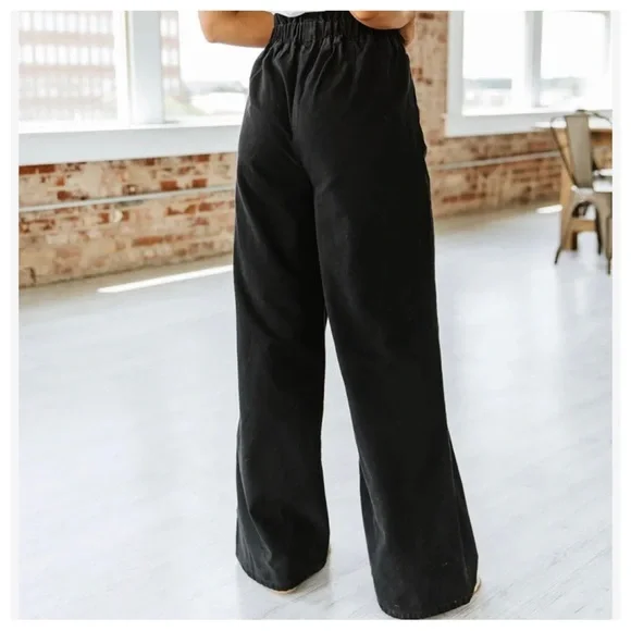 30 Fabulous Stone Wash Wide Leg with Side Pockets - Picture 2 of 3